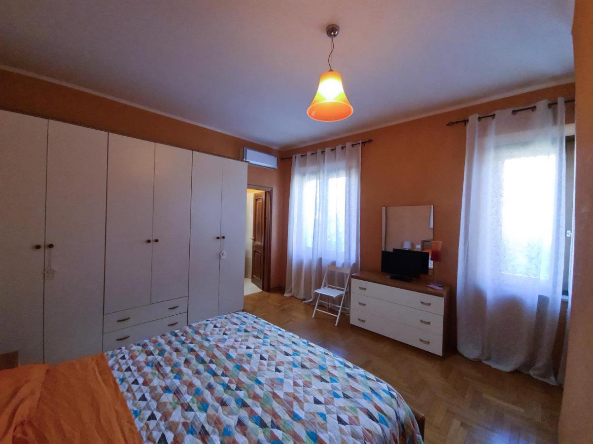 La Finestra Su Spello Apartment Luaran gambar